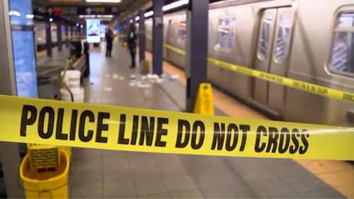 Trend Bahaya Ragut Nyawa, Dua Remaja Maut Ketika Cuba ‘Subway Surfing’ di New York
