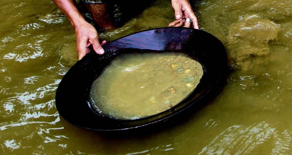 Mulai Januari 2026, Kelantan Wajibkan Lesen Mendulang Emas RM100