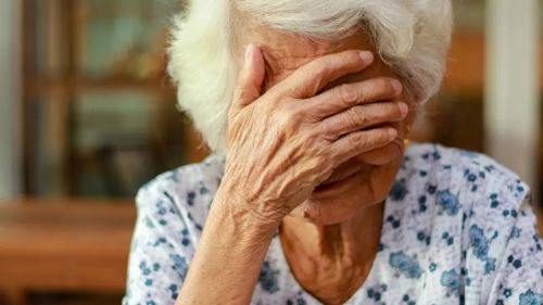 Sinar-X Bongkar Rahsia 64 Tahun: Susuk Emas & Tulang Harimau Dalam Wajah Nenek 80 Tahun!