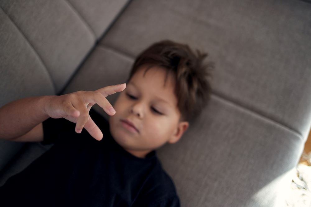 stimming bukan hanya berlaku dalam kalangan individu autistik