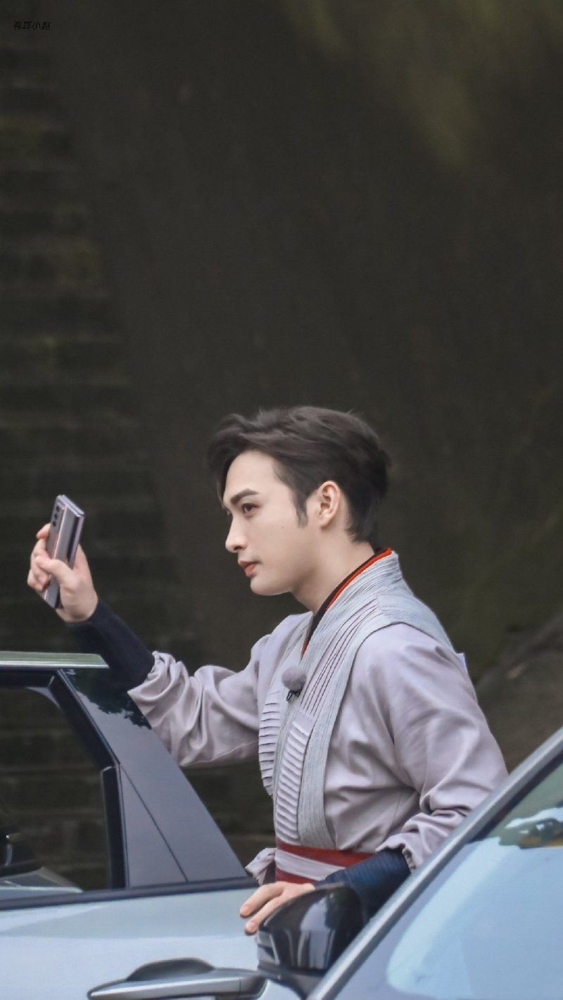 蔡徐坤扮演周瑜！《奔跑吧》一身古装！