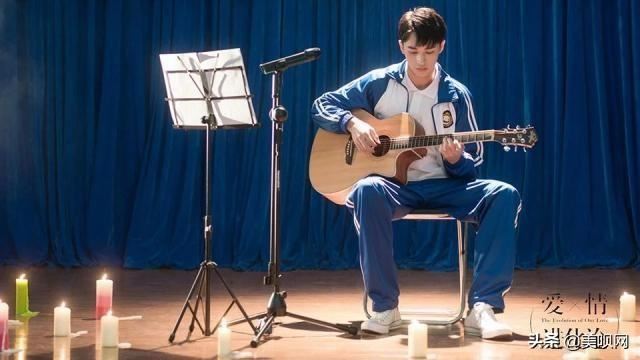 穿起校服的李现超萌！【15男星的校服照】