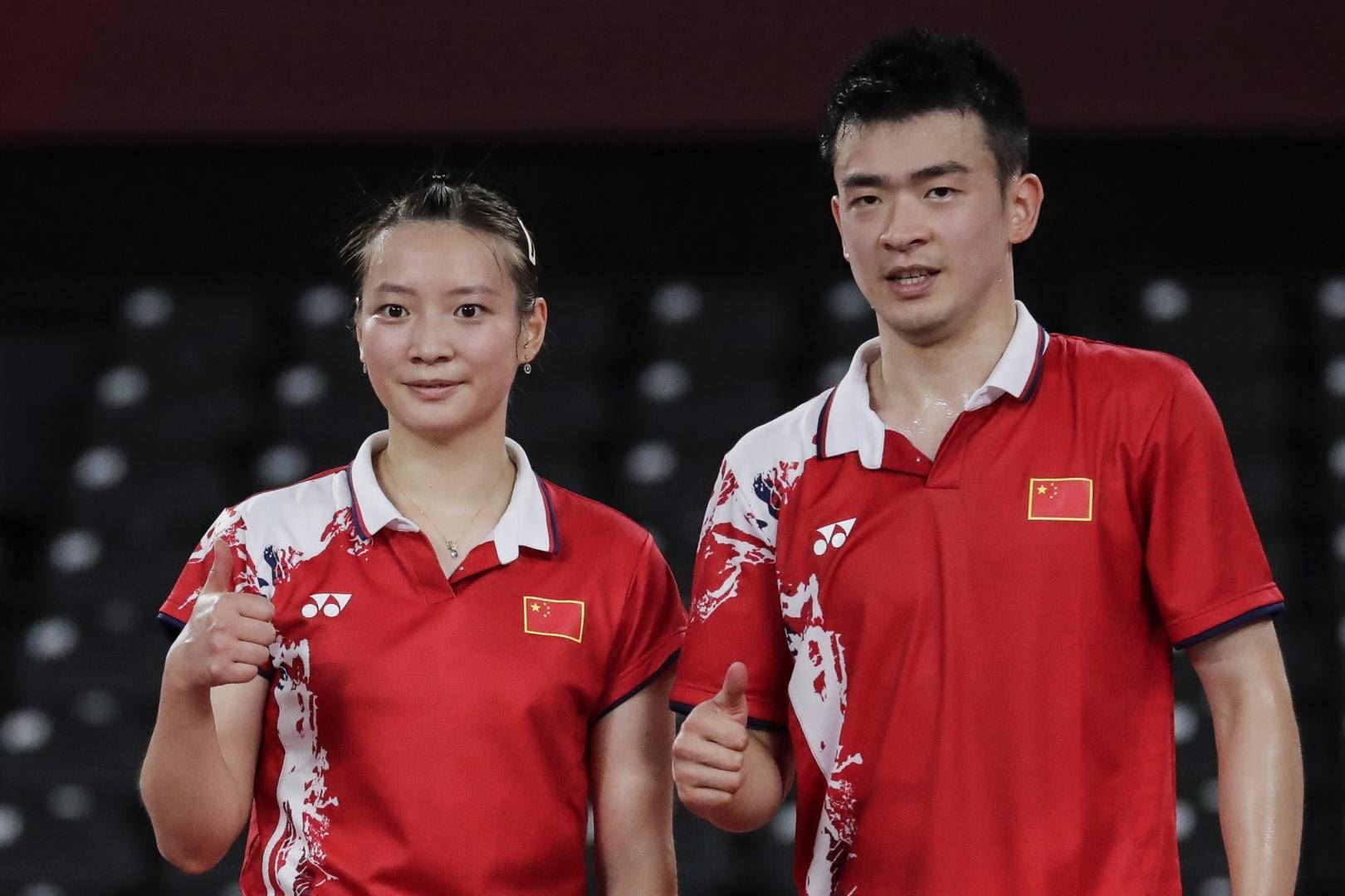 世界第一混双“雅思”9次被判发球违例😱 全网惊叹❗️