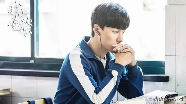 穿起校服的李现超萌！【15男星的校服照】