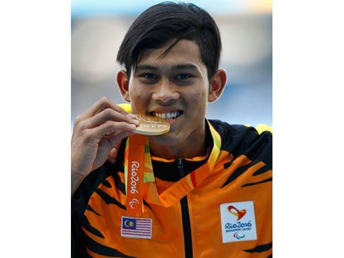 最爱破世界纪录的选手:大马残奥跳远选手阿都拉迪夫🔥