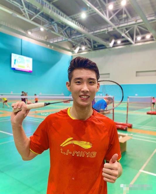 新加坡羽球男单「骆建佑」曾打败“超级丹”林丹🏸️