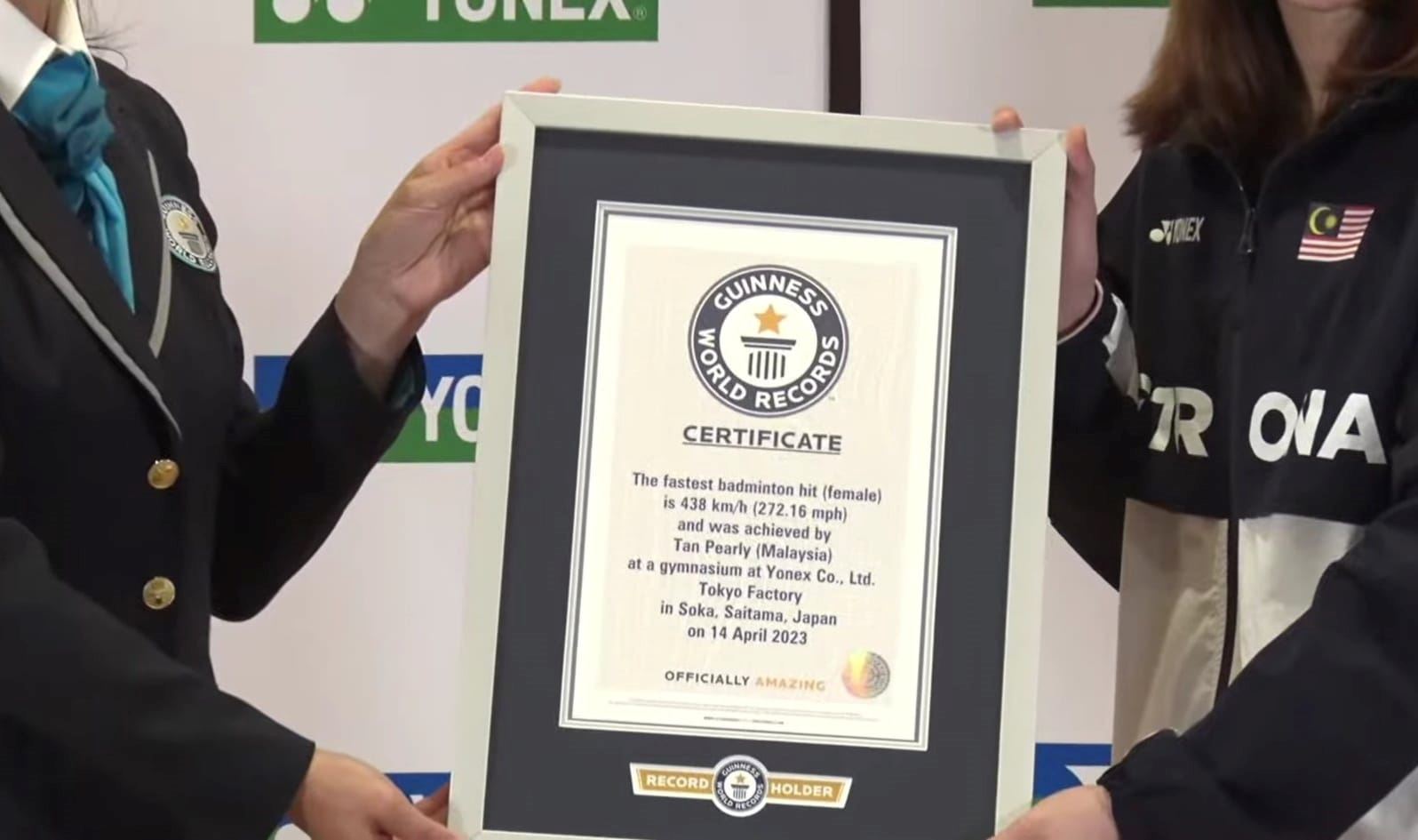 🇲🇾大马女双陈康乐领奖了！吉尼斯纪录颁奖典礼