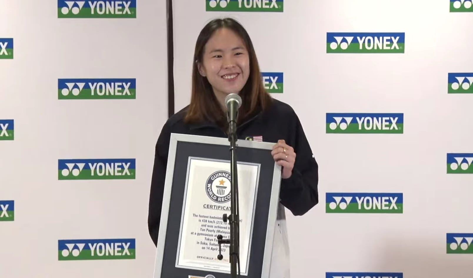 🇲🇾大马女双陈康乐领奖了！吉尼斯纪录颁奖典礼