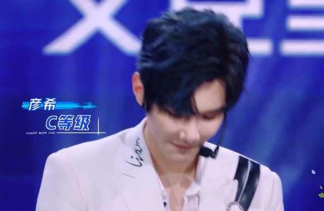 虞书欣和《青春有你3》选手是好友！曾是sm练习生