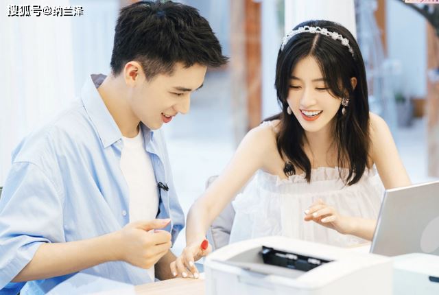 吴宣仪和小鬼相处崩溃哭了😭 爱情综艺《恋恋剧中人》