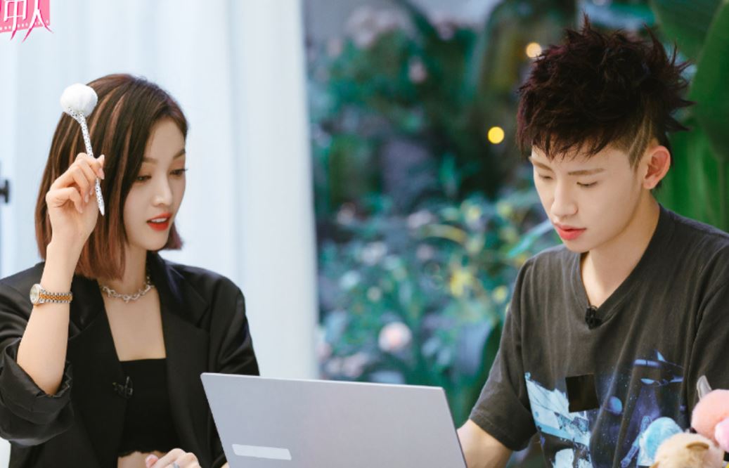 吴宣仪和小鬼相处崩溃哭了😭 爱情综艺《恋恋剧中人》