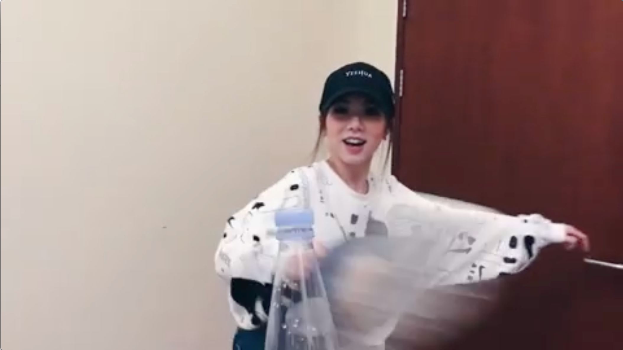 踢飞瓶盖算什么！邓紫棋“升级版挑战”完胜！太强大！｜goxuan