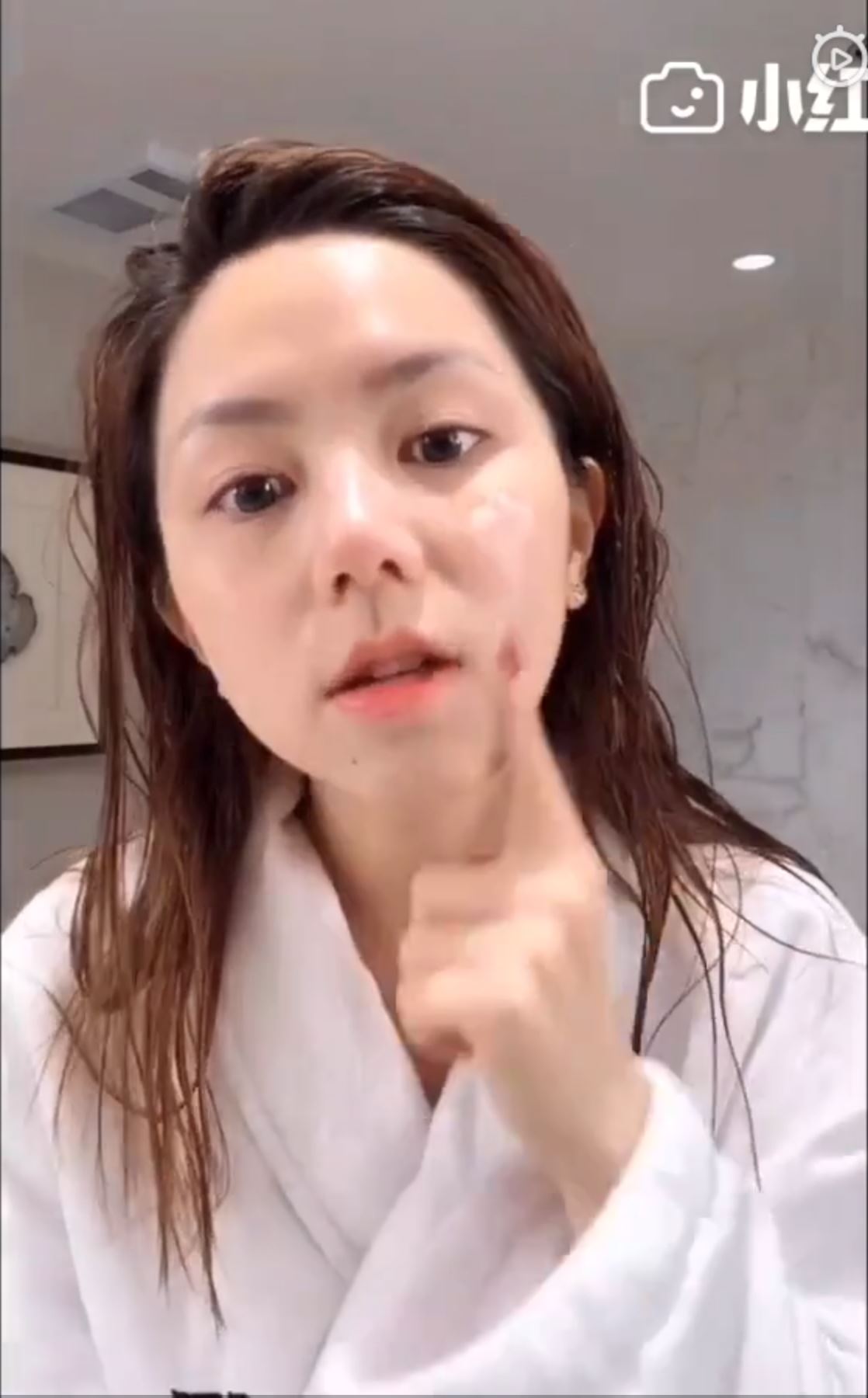 邓紫棋“脱皮烂脸”全靠这个急救！不怕吓坏粉丝影片示范！｜goxuan