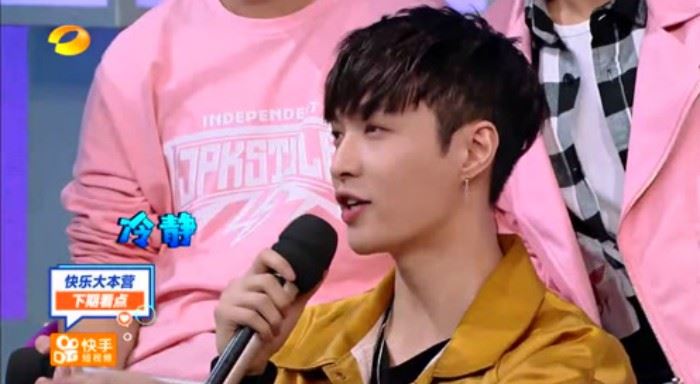 《偶像练习生》全民制作人张艺兴：balance是练出来的！ 录制空档时自己却独自在一旁练舞 ｜ goxuan