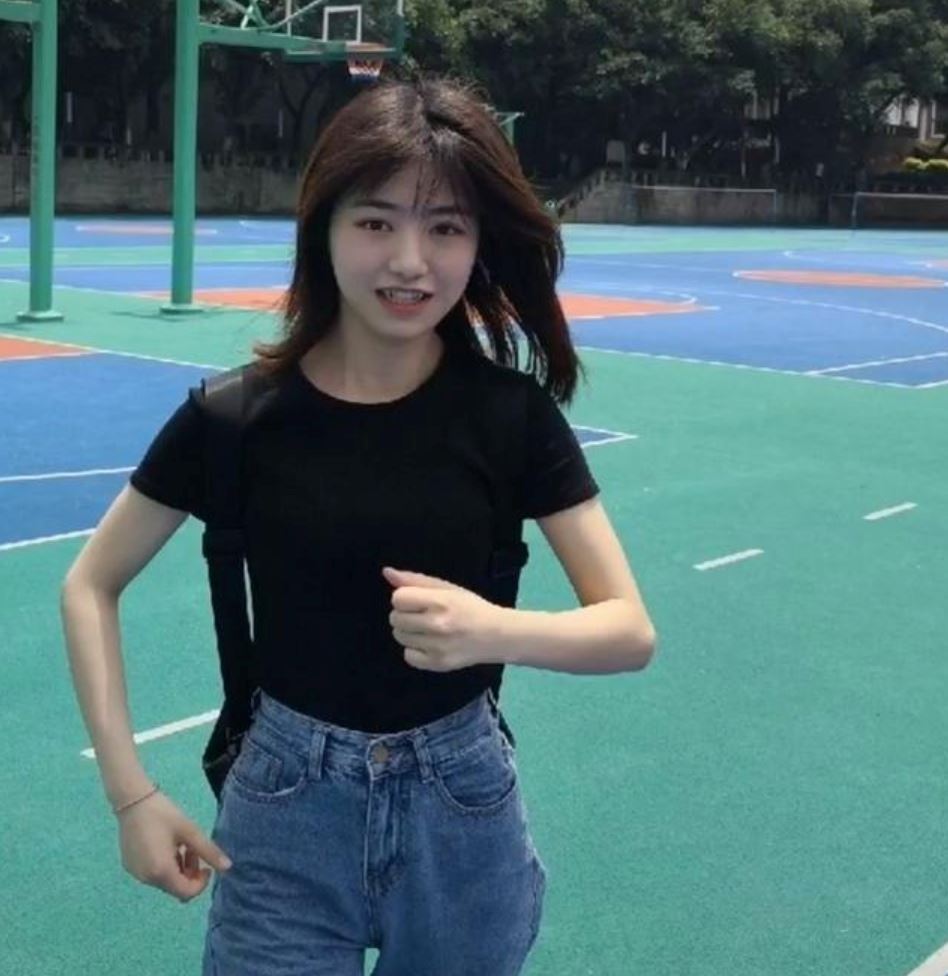 王俊凯表姐照片曝光,颜值真高!网友:可以出道!