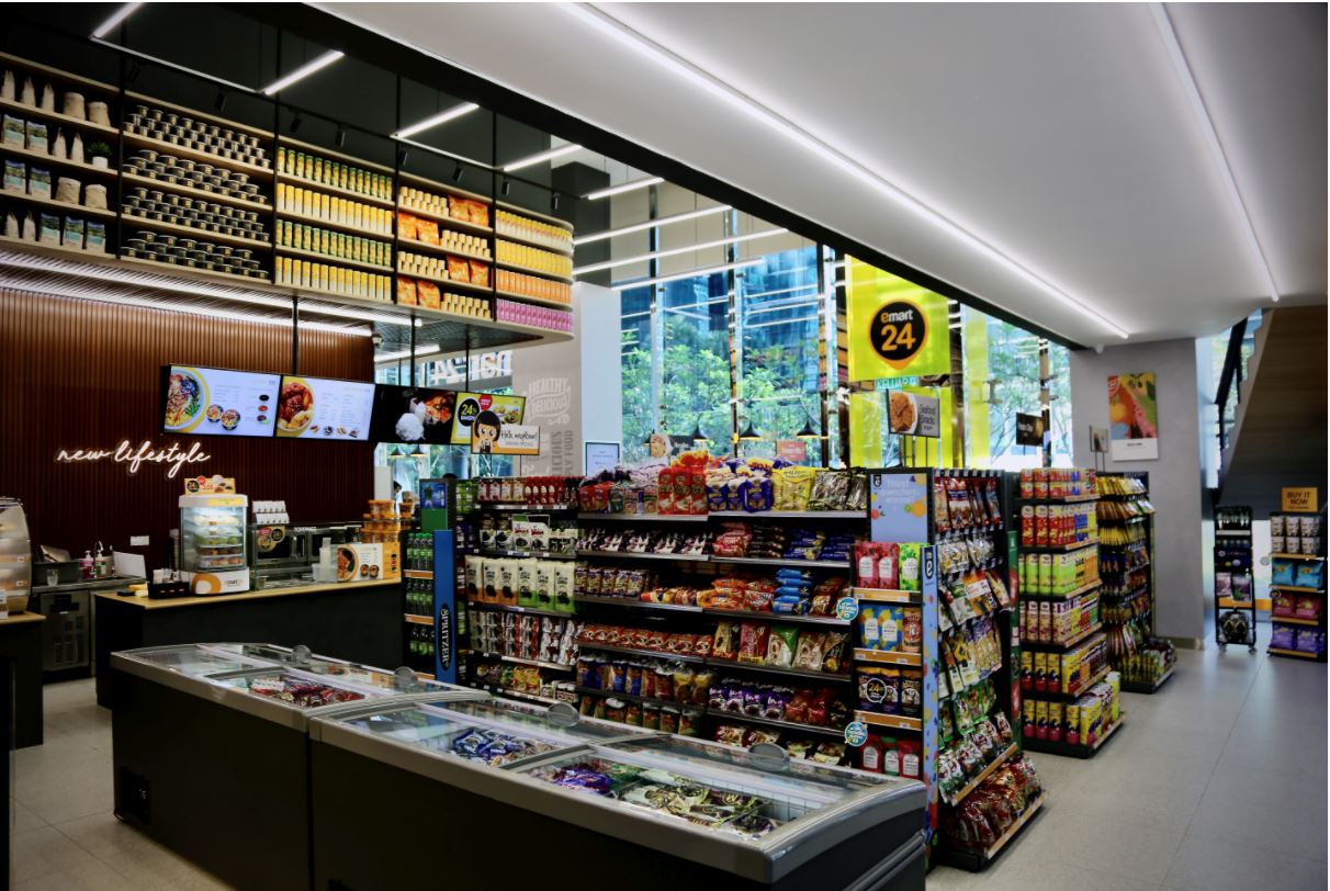 又有新韩国便利商店!大马首间emart24开张!