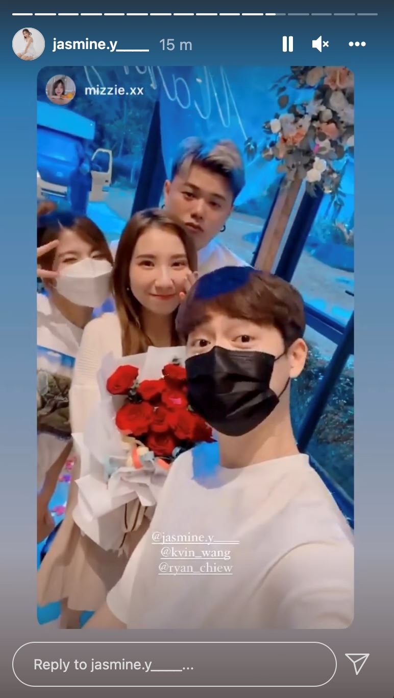 【大马网红情侣】阿旺向jasmine求婚成功！求婚现场曝光❤️