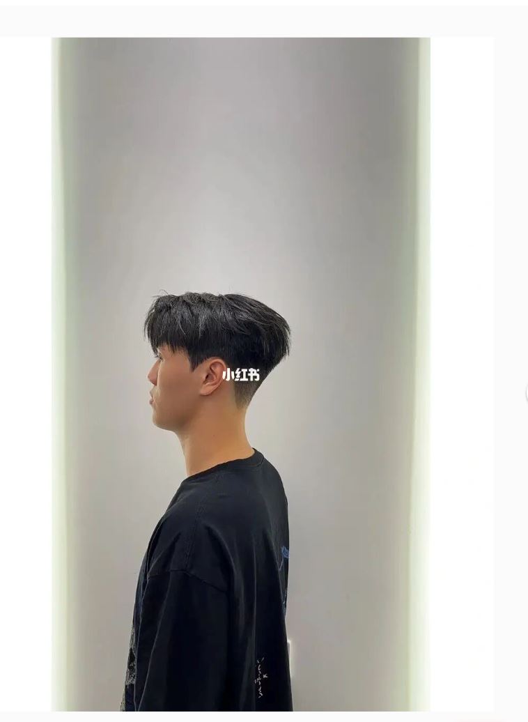 王嘉尔发型翻车篇？😂 网民：报警吧