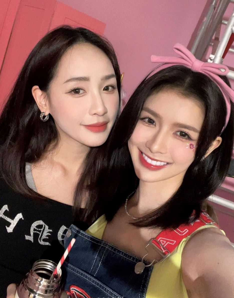 蔡卓宜和亲妹妹同框尬舞！妹妹为姐姐打歌！🌟