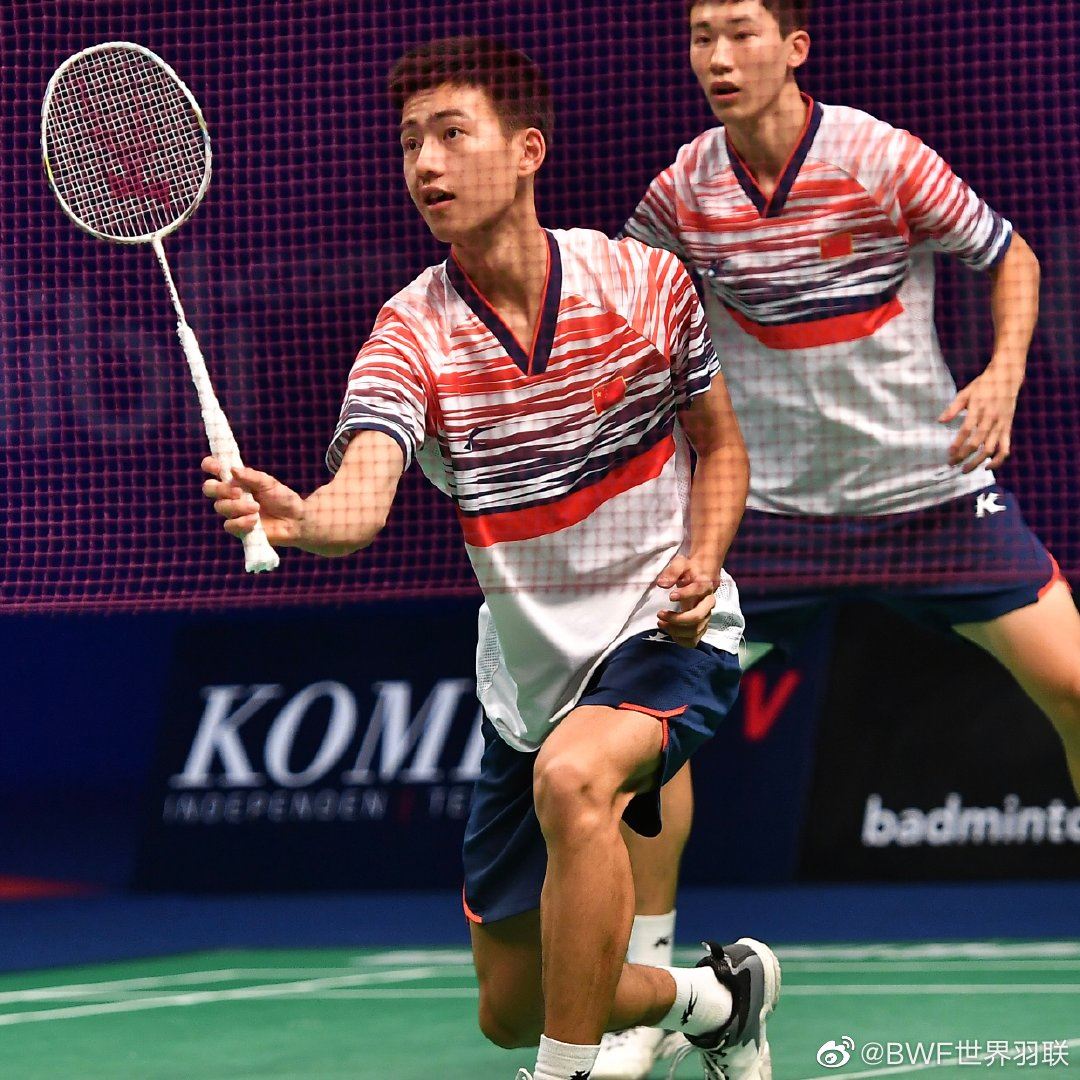 爆红01年🇨🇳羽球员【王昶】网民：帅又能打