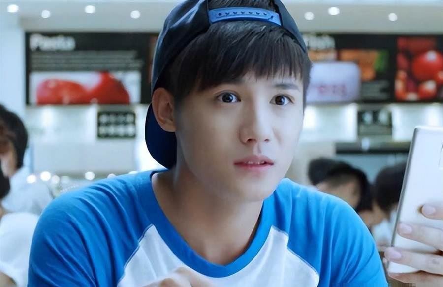 《微微一笑很倾城》播出6年，4位配角火了！还和虞书欣对戏🔥