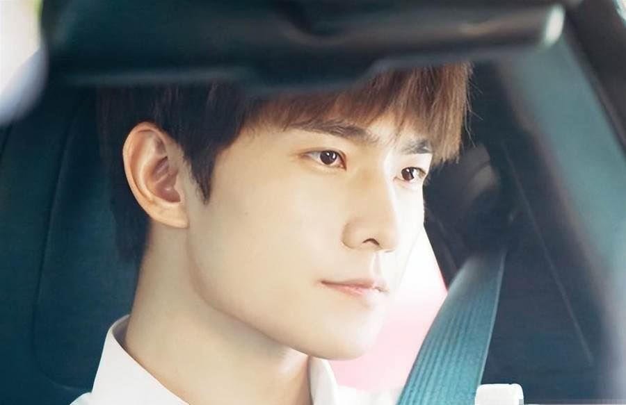 《微微一笑很倾城》播出6年，4位配角火了！还和虞书欣对戏🔥