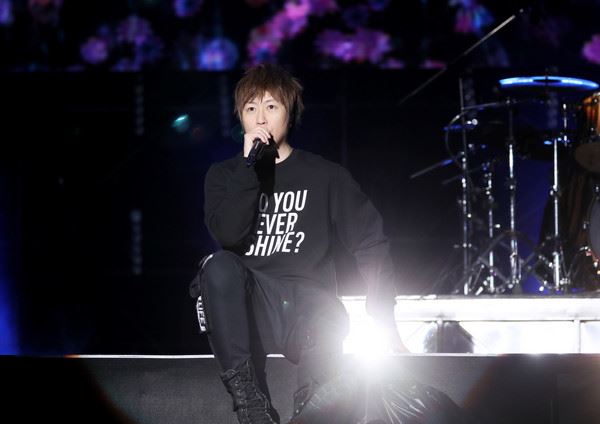 3位命理专家算出五月天主唱阿信「已秘婚7年且有了小孩」|goxuan