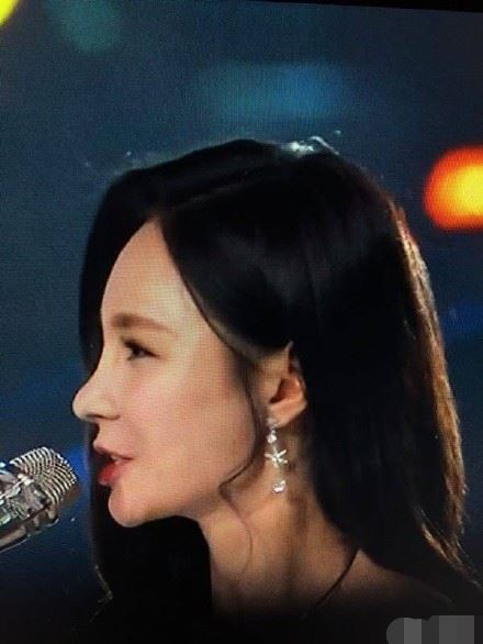 沈梦晨跨年玩“变脸” 观众凭声音认出她 | goxuan