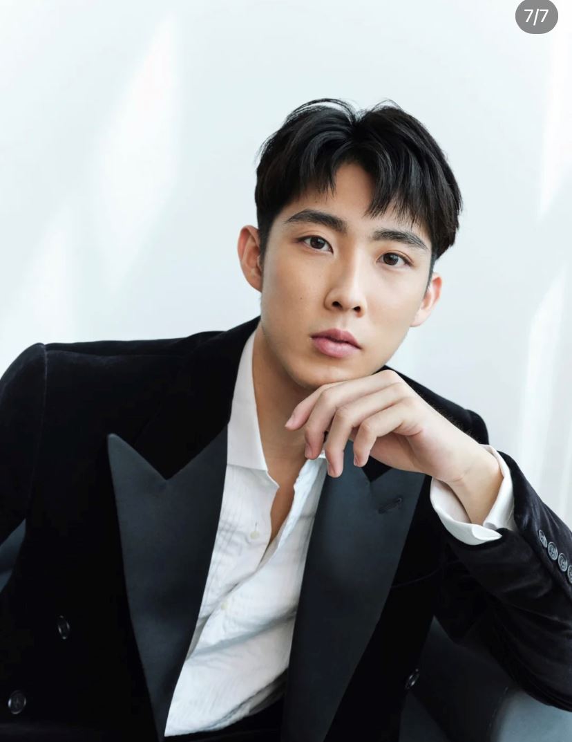 🇸🇬羽球男单骆建佑【杂志大片】网民：现在球员那么帅？