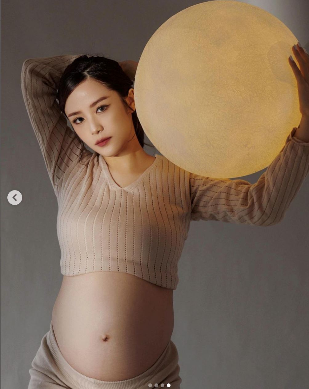 00后网红孕妇妈妈jing en【孕妇写真照】曝光❤️ 宝宝名字公开