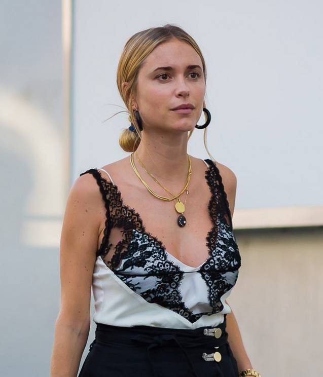 choker已过时，现在流行的是这个...