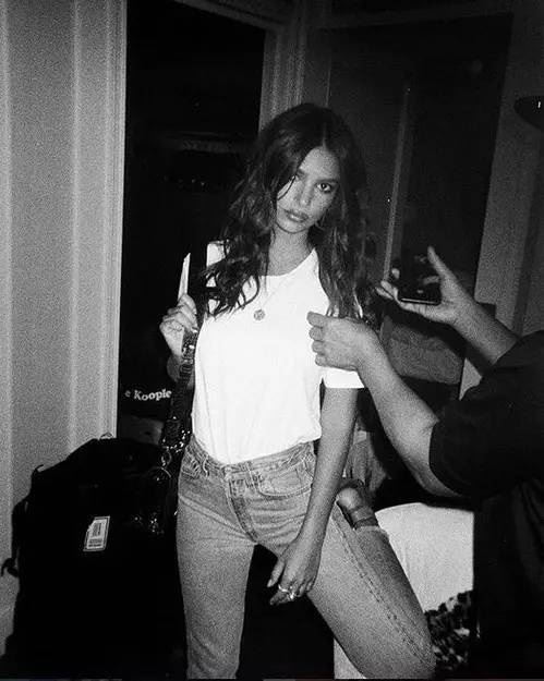 choker已过时，现在流行的是这个...