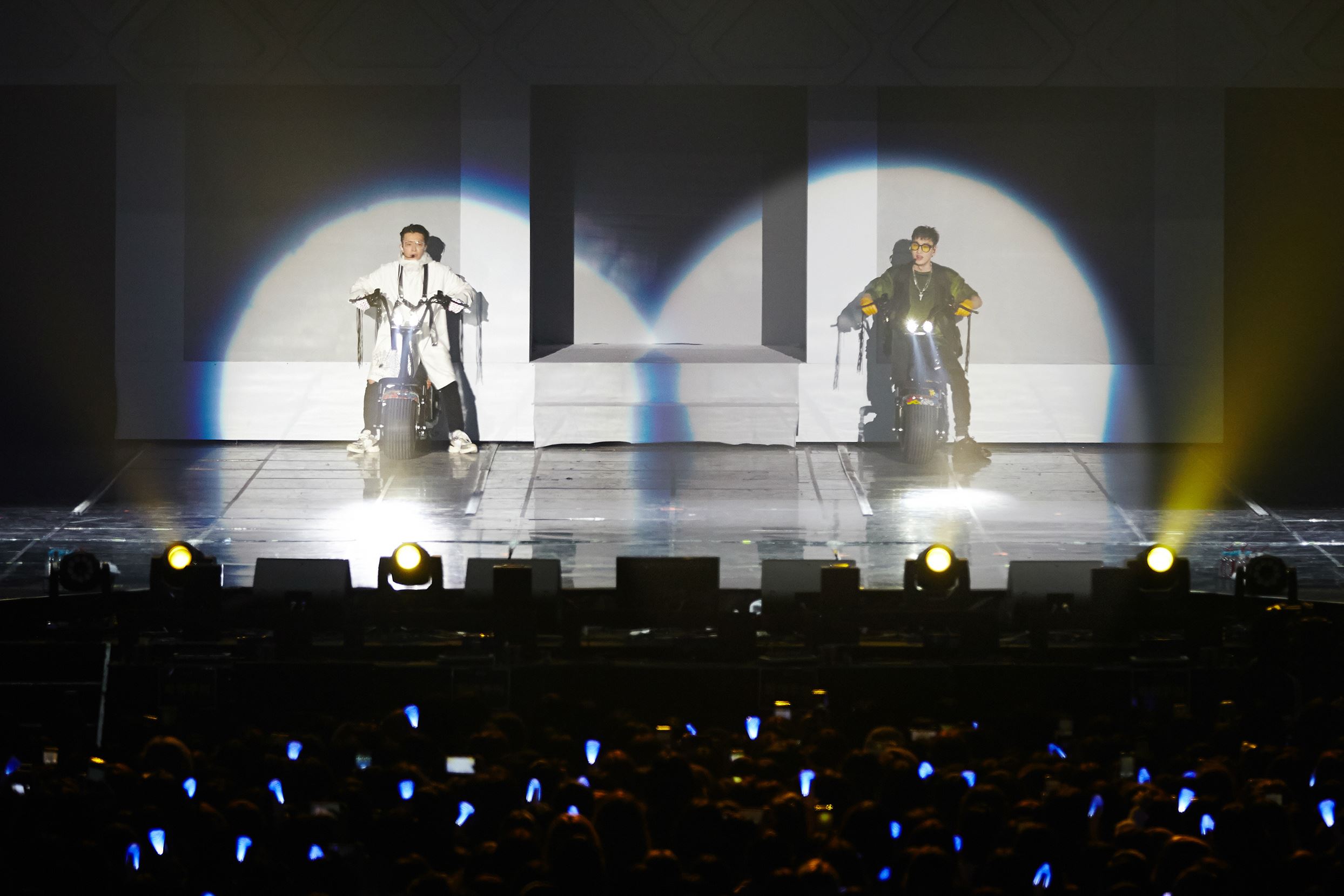 d&e首尔首个单独演唱会结束！大马演唱会票超抢手！｜goxuan