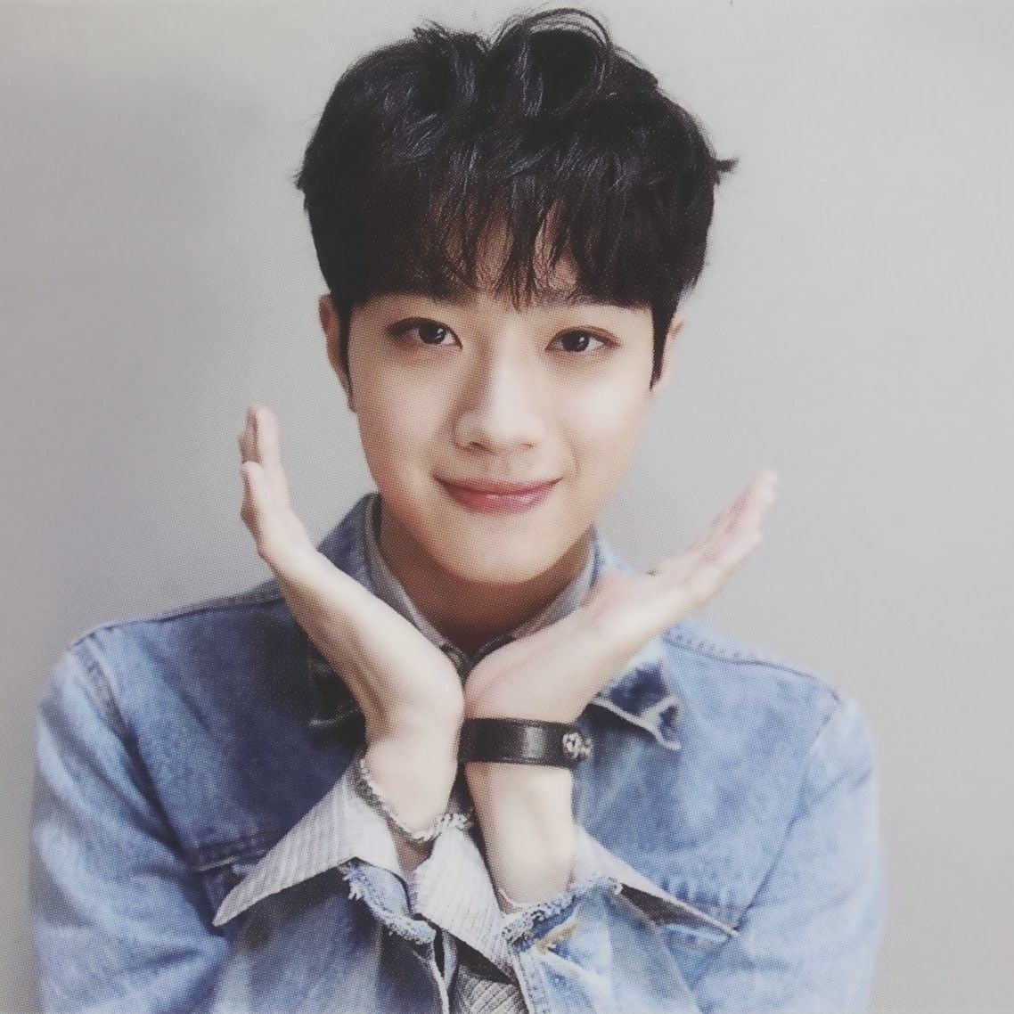 赖冠霖向韩国公司「提出解约」cube娱乐：合约继续维持