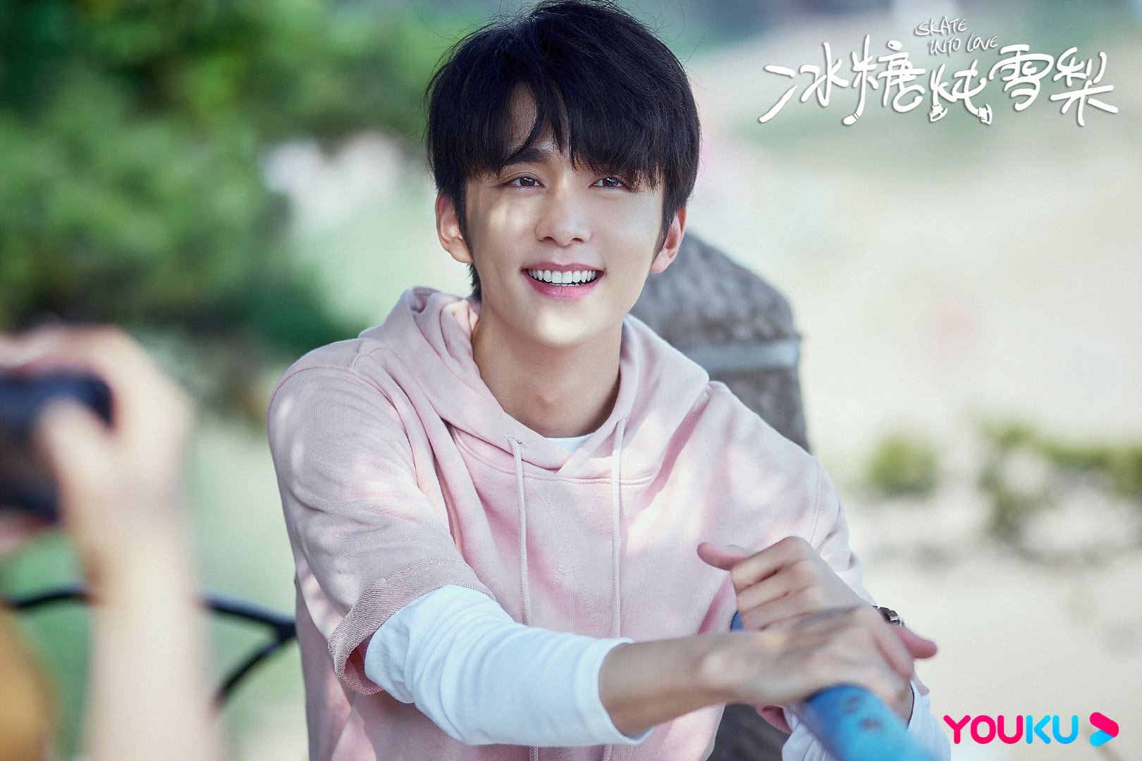 《冰糖炖雪梨》剧照来袭🔥吻戏超多！看了心痒痒❤️