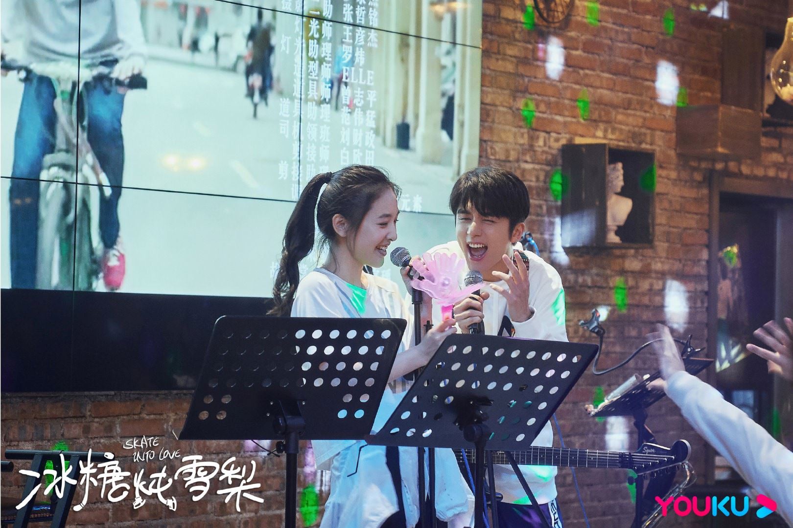 《冰糖炖雪梨》剧照来袭🔥吻戏超多！看了心痒痒❤️