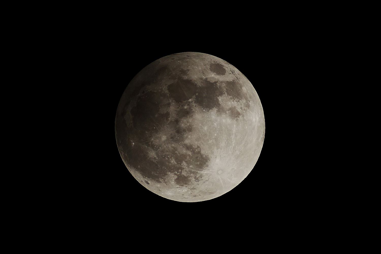 6月16日会出现【蓝白色流星雨】！超浪漫！