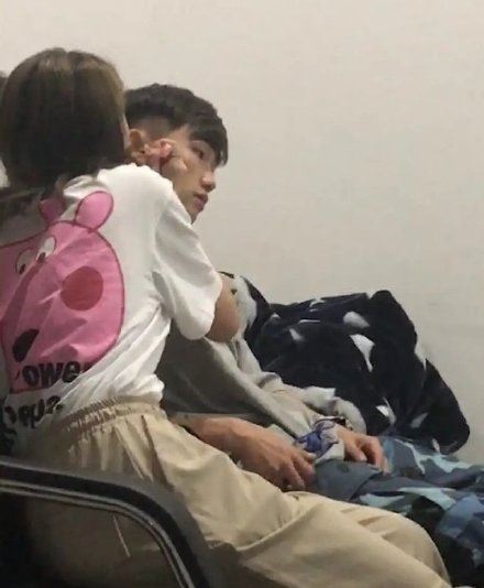 赵小棠绯闻男友曾参与《以团之名》！两人现身三亚！