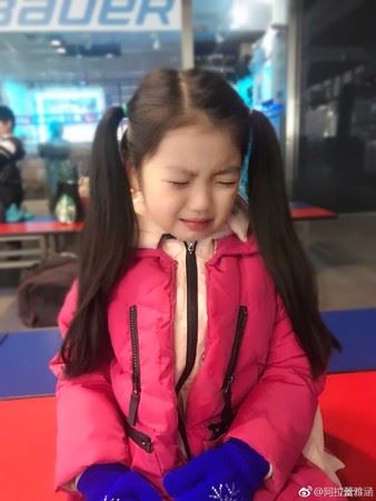 阿拉蕾“门牙全掉光”！泪崩画面让网友超心疼！｜goxuan