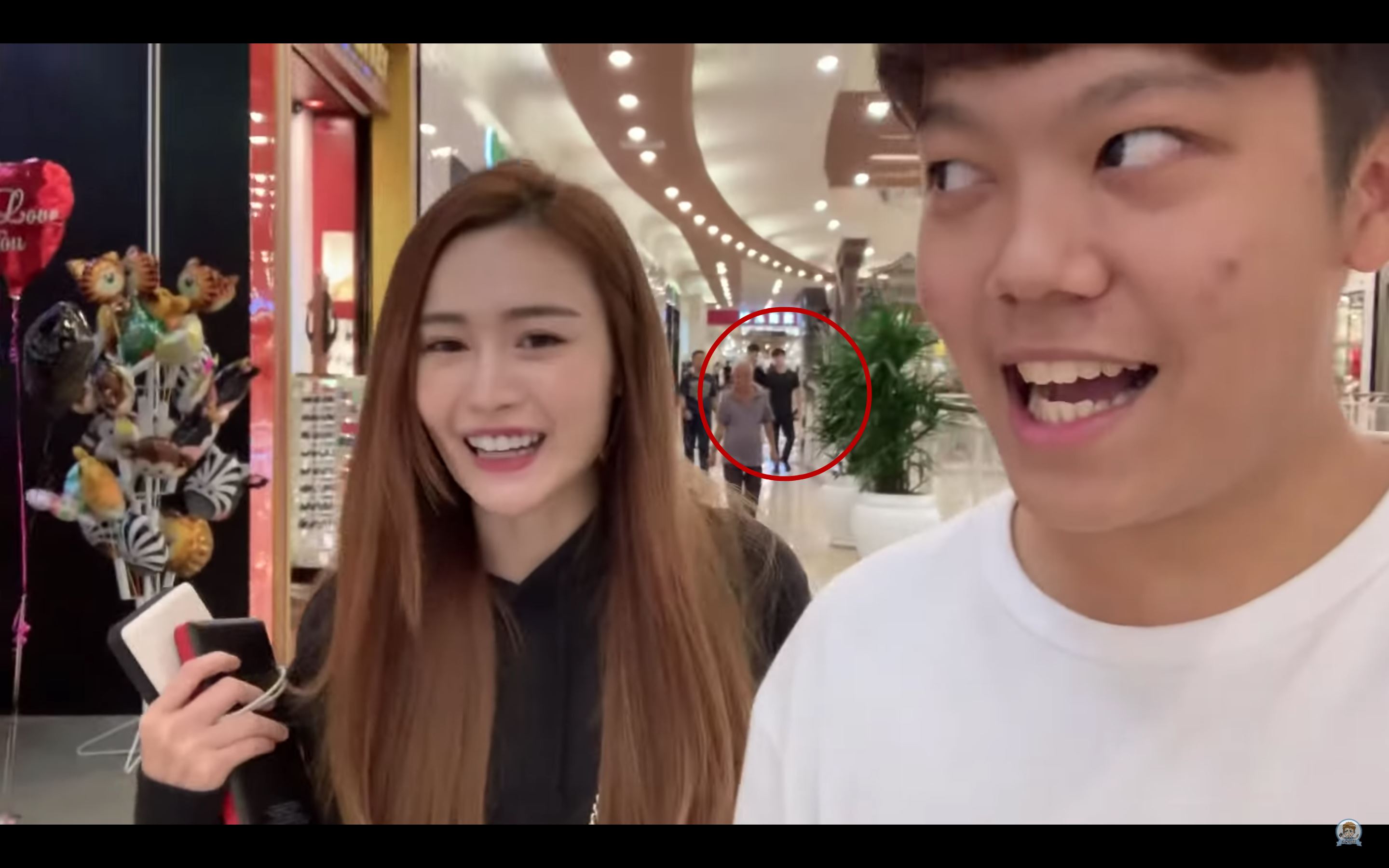 【影片】大神跟达达女友去酒店开房？！达达当场被“抓奸”！｜goxuan