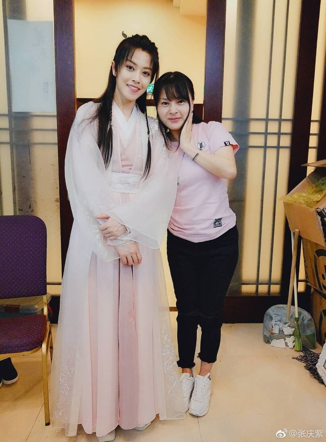 《花不弃》“最帅女生”莫大哥恢复女儿身!粉红纱裙电晕粉丝!|goxuan