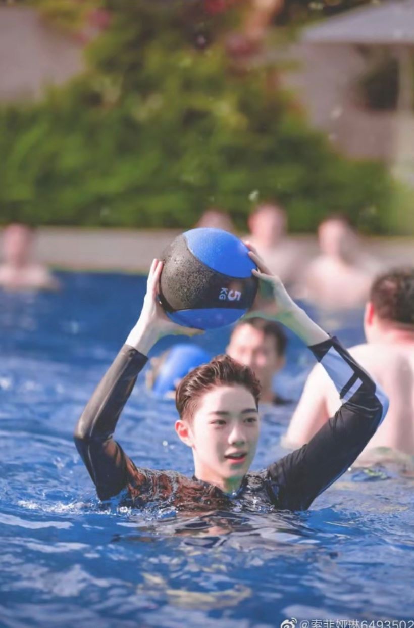 赖冠霖篮球学长❤️ 打篮球男友力max！❤️