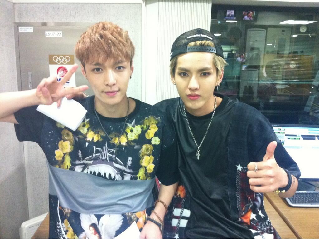 吴亦凡退exo 5年爆将合体张艺兴！曾同台却装不认识？！｜goxuan