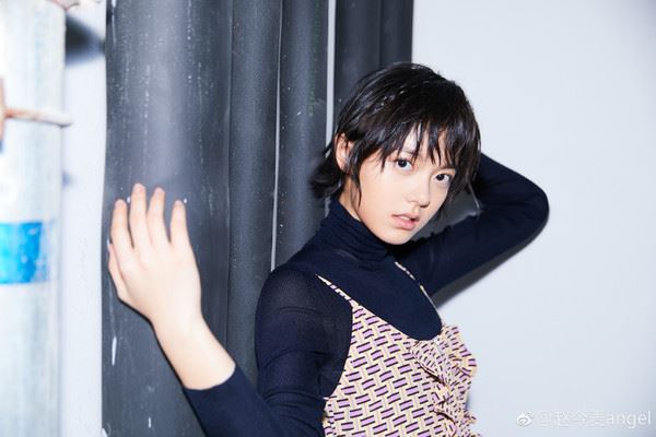 赖冠霖《初恋那件小事》女主角曝光！　是16岁的她？！|goxuan