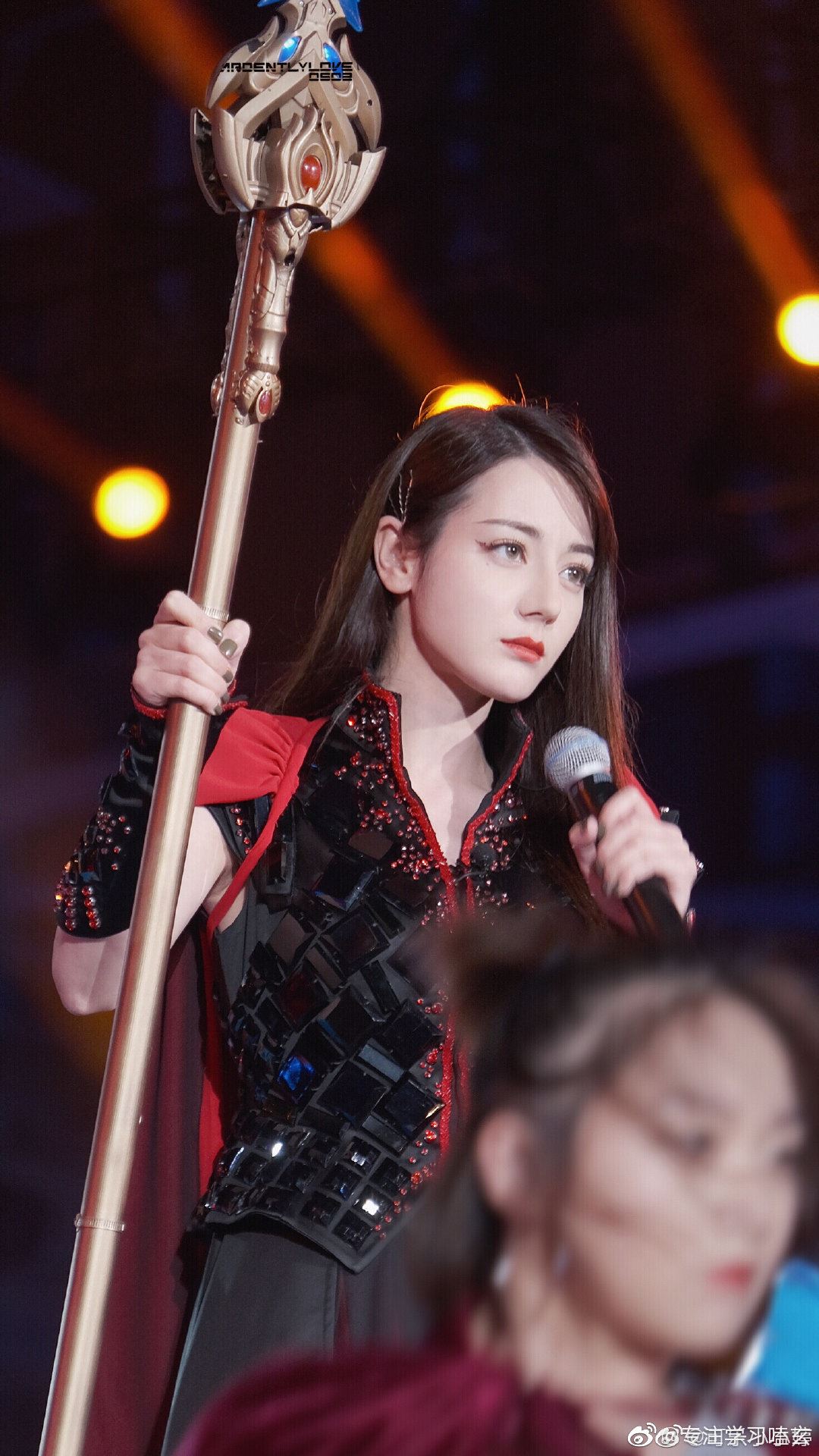 迪丽热巴唱“骑士精神”掀热议！网友：“真有挑战精神”！｜goxuan