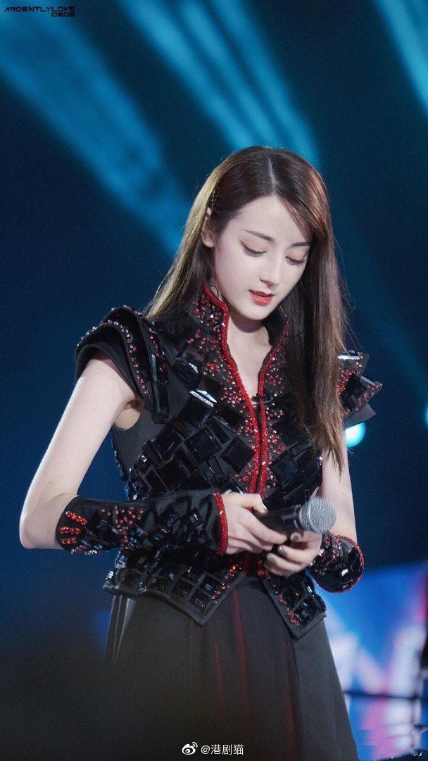 迪丽热巴唱“骑士精神”掀热议！网友：“真有挑战精神”！｜goxuan