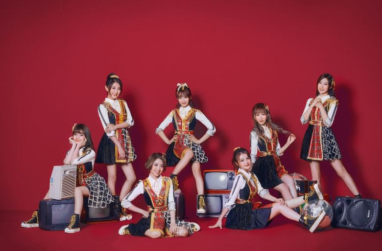 中国女团sing宣传照抄袭bts概念照?相似度高 引发争议!|goxuan