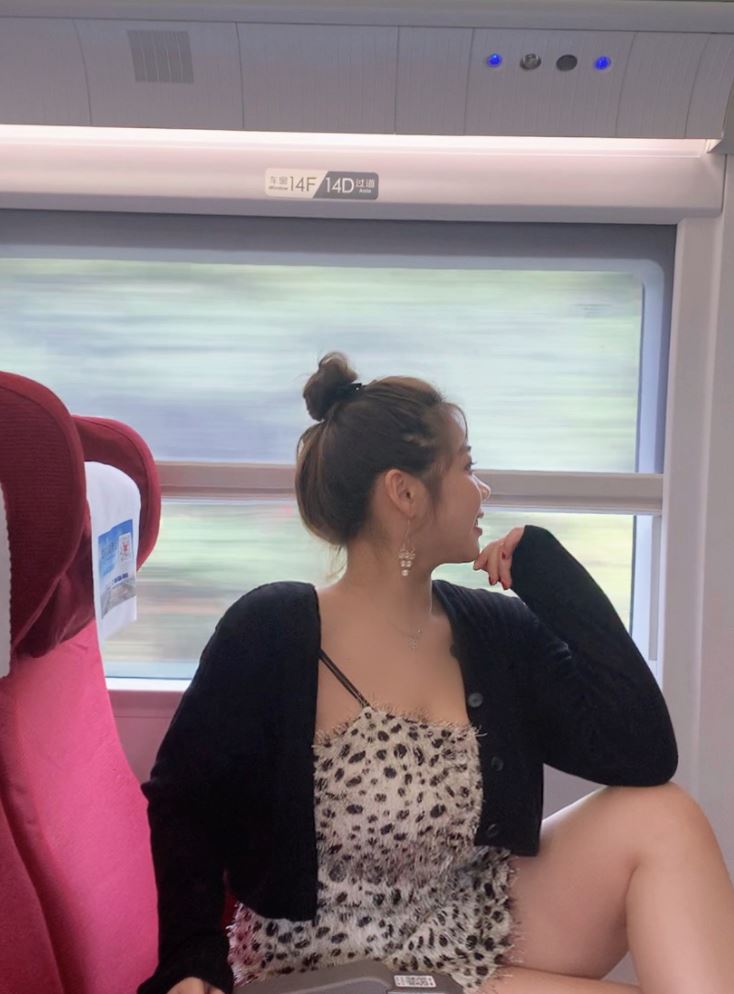 胖版“虞书欣”！超像！