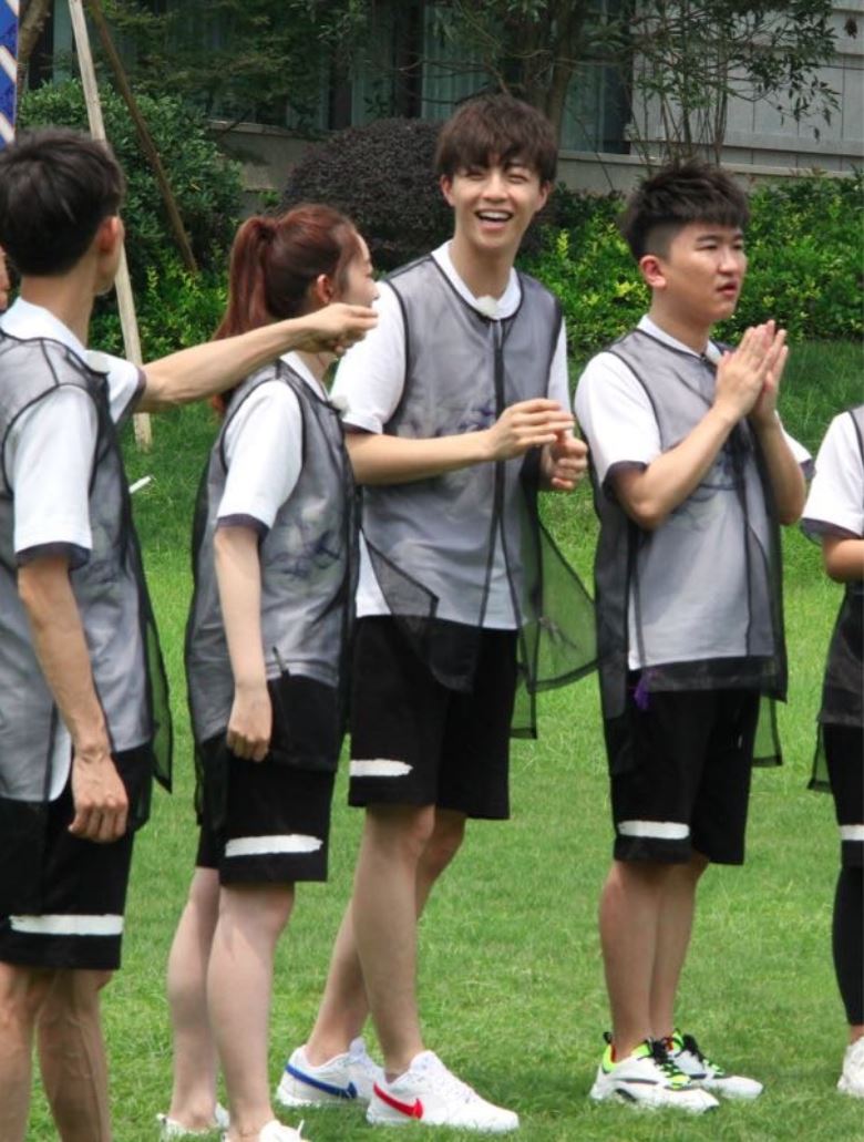 陈立农与张大大组“最萌身高差” 录制新一期《高能少年团》｜goxuan