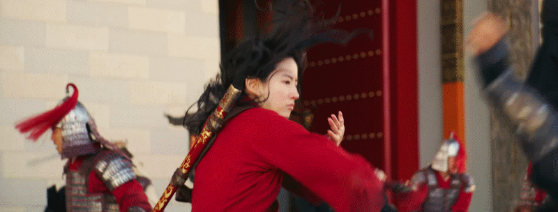 《花木兰》终极预告 出炉❤️ 刘亦菲骑马舞剑又美又飒～